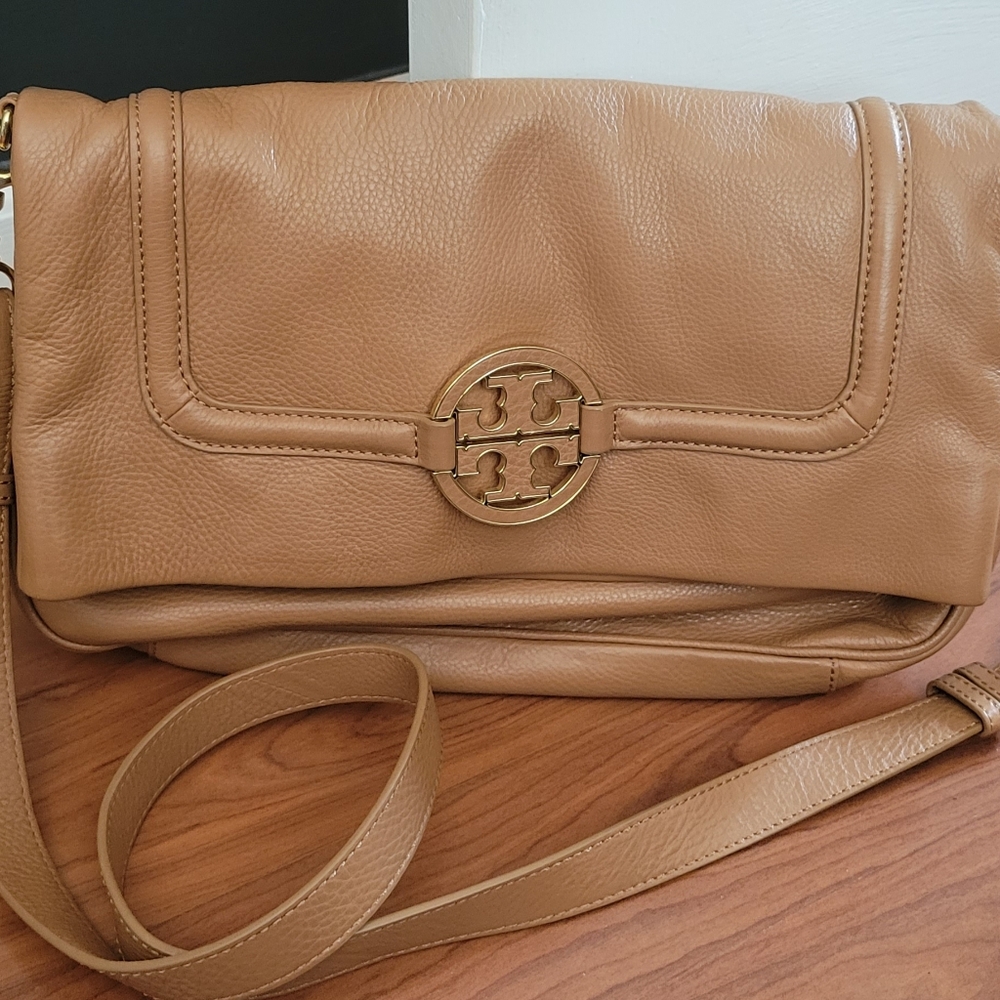 Tory Burch Caramel Tan Pebbled Leather Crossbody with Gold Logo